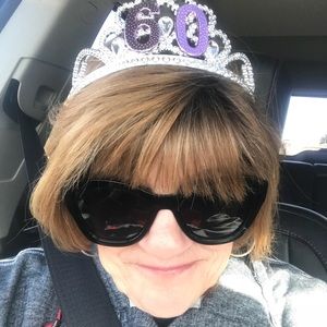 Meet your Posher, Liz